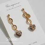 《心ときめく✧》ダルメシアンハート＆ゴールドチェーンピアス／イヤリング シンプル 天然石 デート オフィス 卒業式 入学式 プレゼント チタン　樹脂ピアス　アレルギー対応
