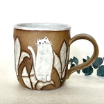 花と白猫のマグカップ　コーヒーカップ　ビアカップ