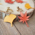 -秋の葉-   紅葉と銀杏 の イヤリング (ピアス)