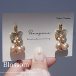 《くすみピンク✧フラワーモチーフ》アクリルパールビーズ ピアス／イヤリング（結婚式・お呼ばれ・二次会・卒業式・普段使いにも）チタン・樹脂ピアス変更OK アレルギー対応