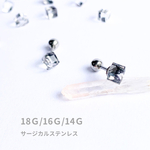 ボディピアス【片耳】ガラスキューブ◇ブラックダイヤモンド