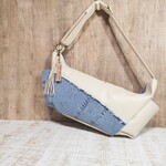 デニムリメイク 2way サイドポケット付き 三日月 ショルダーバッグ  デニム × フェイクレザー＊ホワイト＊