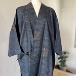 大島紬 着物リメイク 作務衣  三色花模様と枯山水　和のお洒落上衣　母の日　シルク上衣