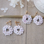 お花のリース　イヤリング（ピアス）　染めパステル