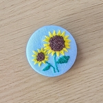 手刺繍ブローチ（ひまわり）