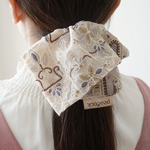 シュシュ　スクエア型　インド刺繍生地  