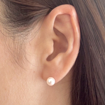 【6.5mm あこや真珠】さりげない存在感の一粒パールピアス｜上品・普段使い・フォーマル