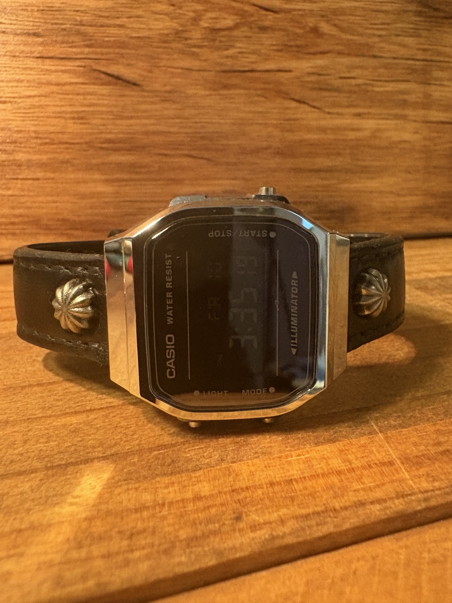 CASIO A168WEM-1. ヴィンテージシリーズ クロムエクセルレザーベルト 
