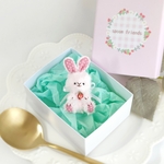 手縫いの小さなぬいぐるみ spoon rabbit【いちごしょーとけーき】