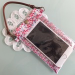 ｓ様オーダー品リバティビニコのipodtouchスマホクリアポーチフラッターリング