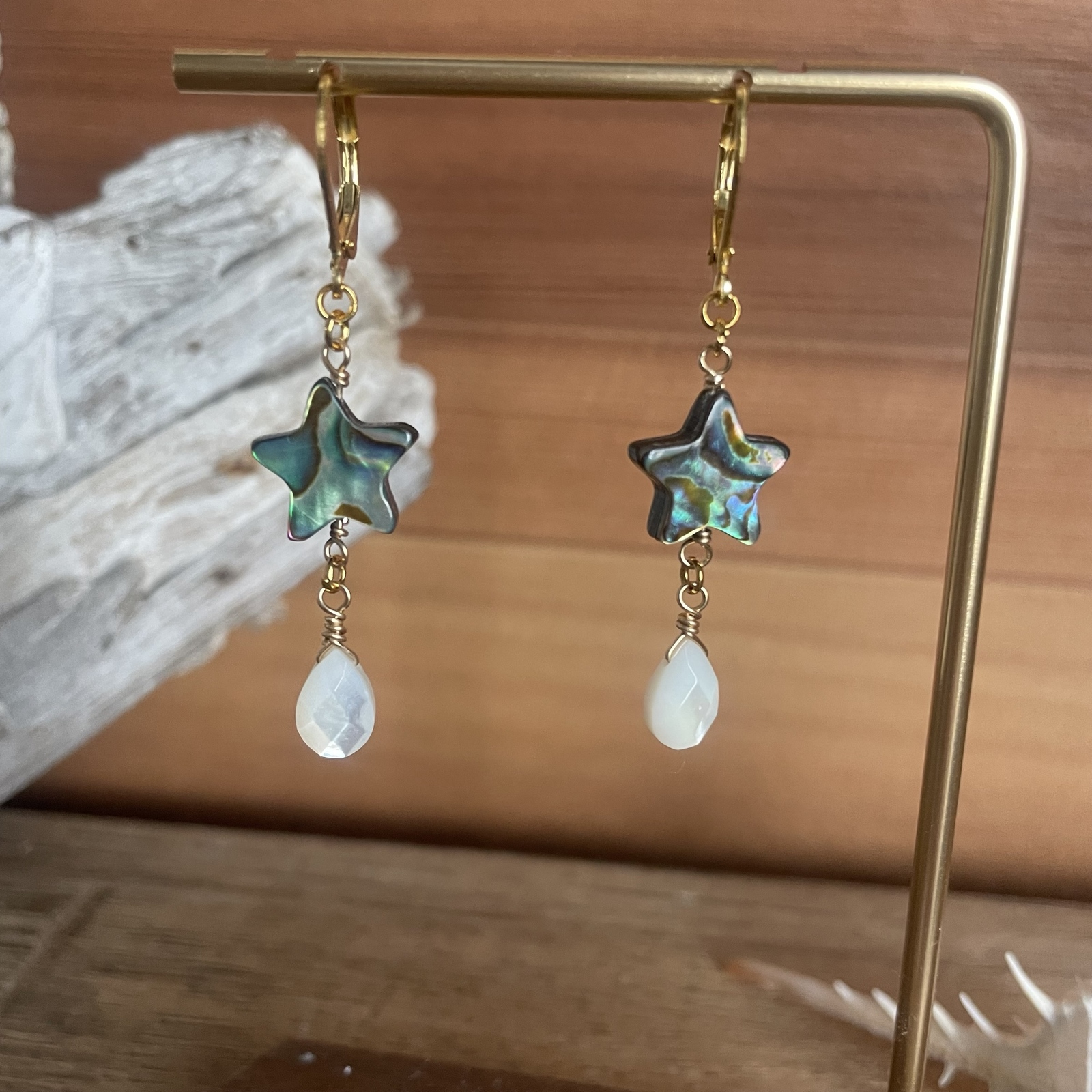 シェルハートの3連ピアス - IRIE accessory | minne byGMOペパボ 国内
