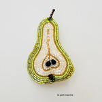ラ・フランスのビーズ刺繍ブローチ
