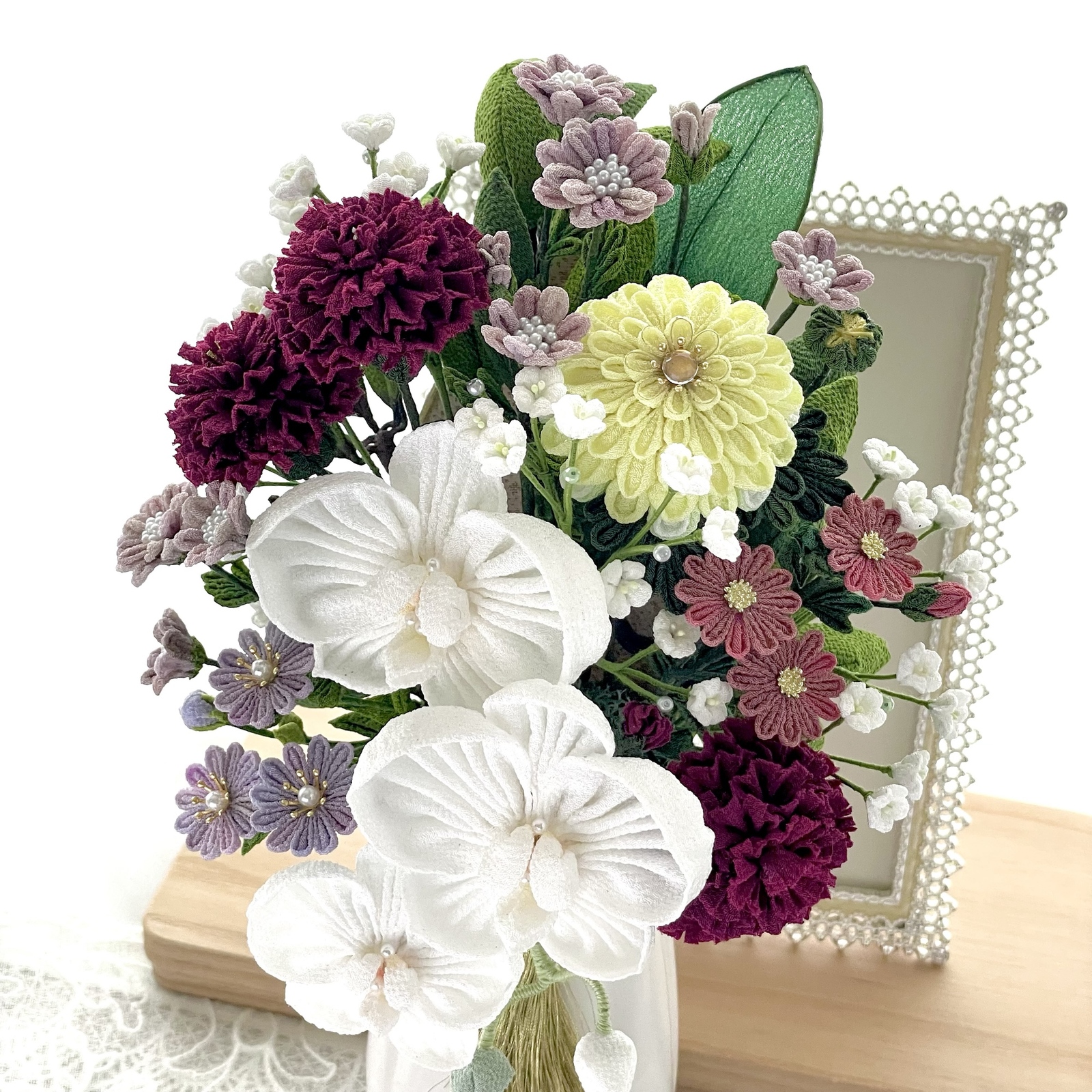 仏花＊19(祈蝶華)〈一点物〉 - つまみ細工 和Sabi屋 | minne byGMO