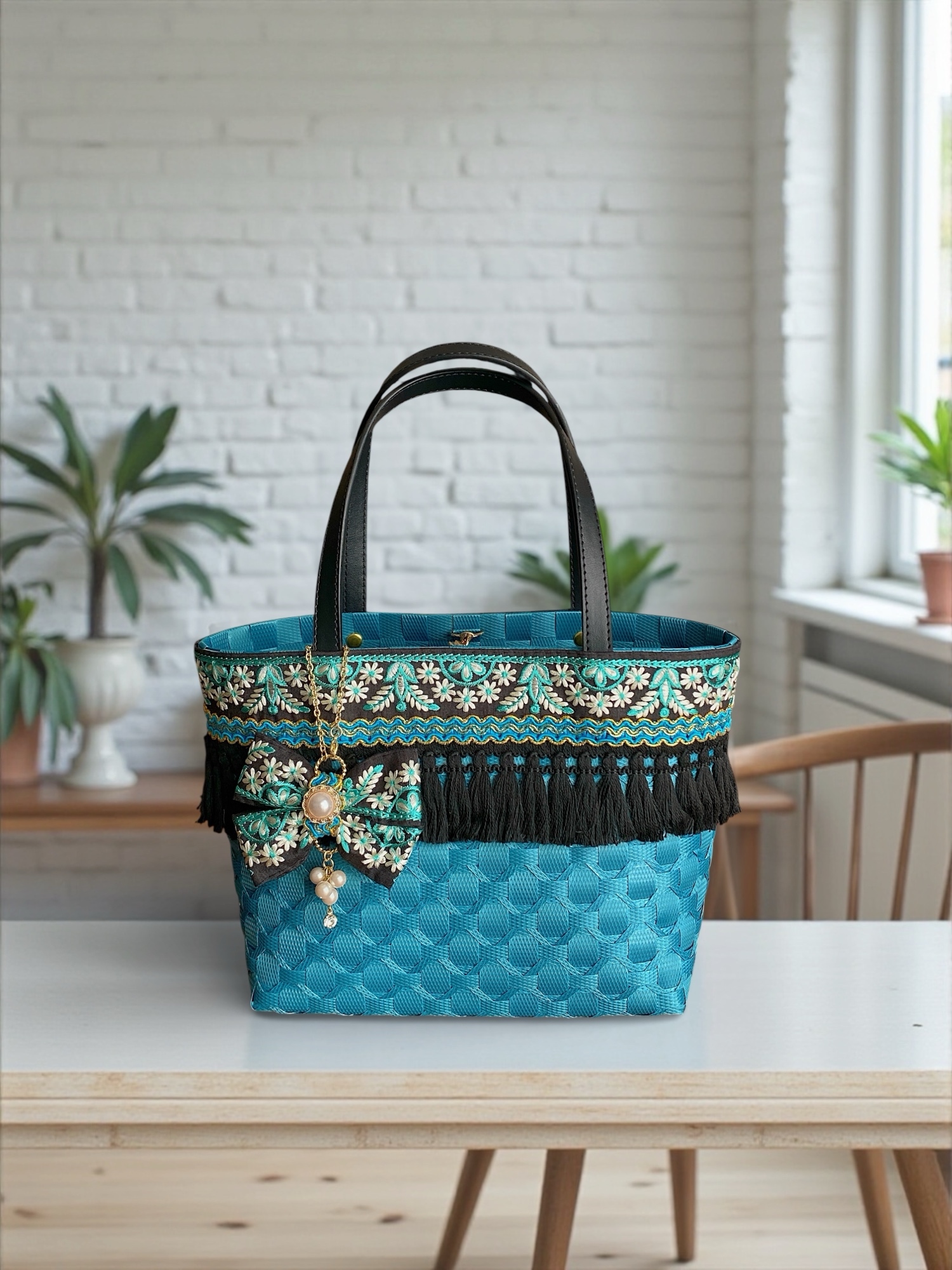PPバンドとインド刺繍リボンで作る大人のカゴバッグ&チャーム】ブルー