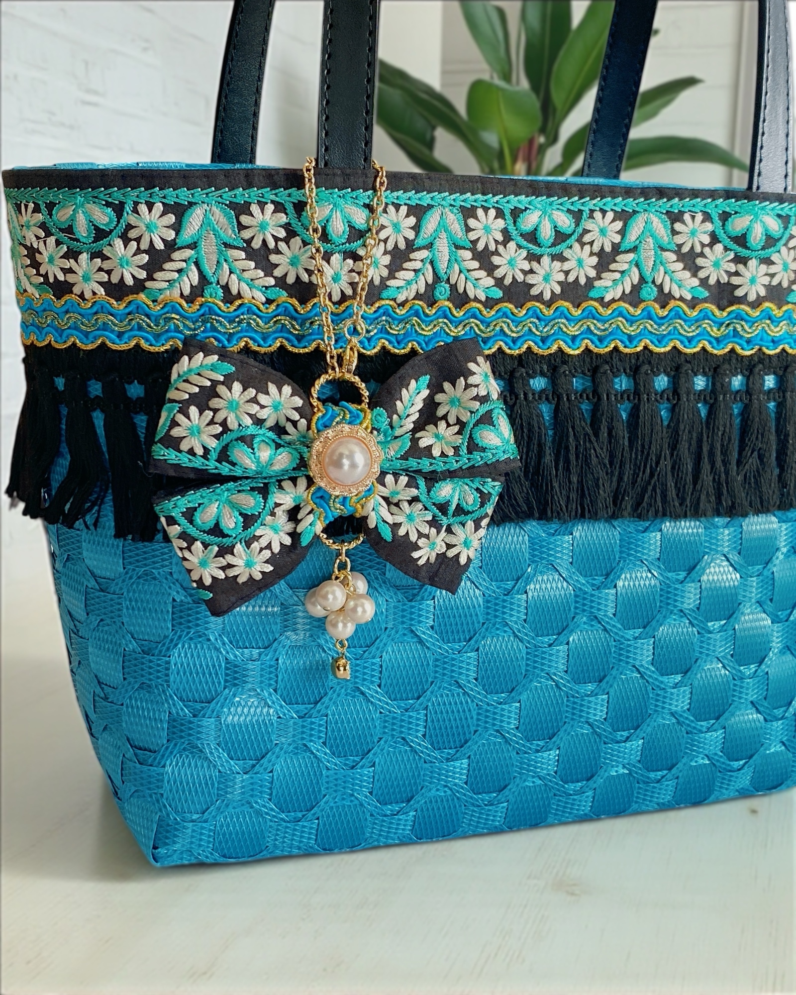 PPバンドとインド刺繍リボンで作る大人のカゴバッグ&チャーム】ブルー