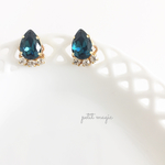 【金属アレルギー対応】アクアディープブルーのしずくピアス