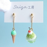 【季節限定】シャリシャリかき氷＆アイスの耳飾り「メロン」 ピアス/イヤリング 夏  ミニチュアスイーツ ミニチュアフード フェイクフード フェイクスイーツ  涼しげ 夏祭り レトロ メロンソーダ 浴衣