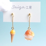 【季節限定 】シャリシャリかき氷＆アイスの耳飾り 「オレンジ」 ピアス/イヤリング 夏 ミニチュアスイーツ ミニチュアフード フェイクフード フェイクスイーツ みかん ミカン 柑橘 夏 夏祭り 涼しげ