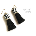 zigzag tassel earrings （black）