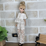 NO,632リカちゃん服  真っ白チュールレース　オシャレパンツ　レースペプラムブラウス　セットアップ　初夏のお出かけコーデ　リアルクローズ