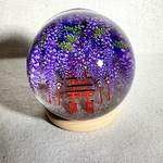 【新作】藤の花と鳥居：幻想の和風レジンアート（直径5cm）