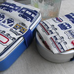 保冷剤入れつきランチベルト　電車大好き・白