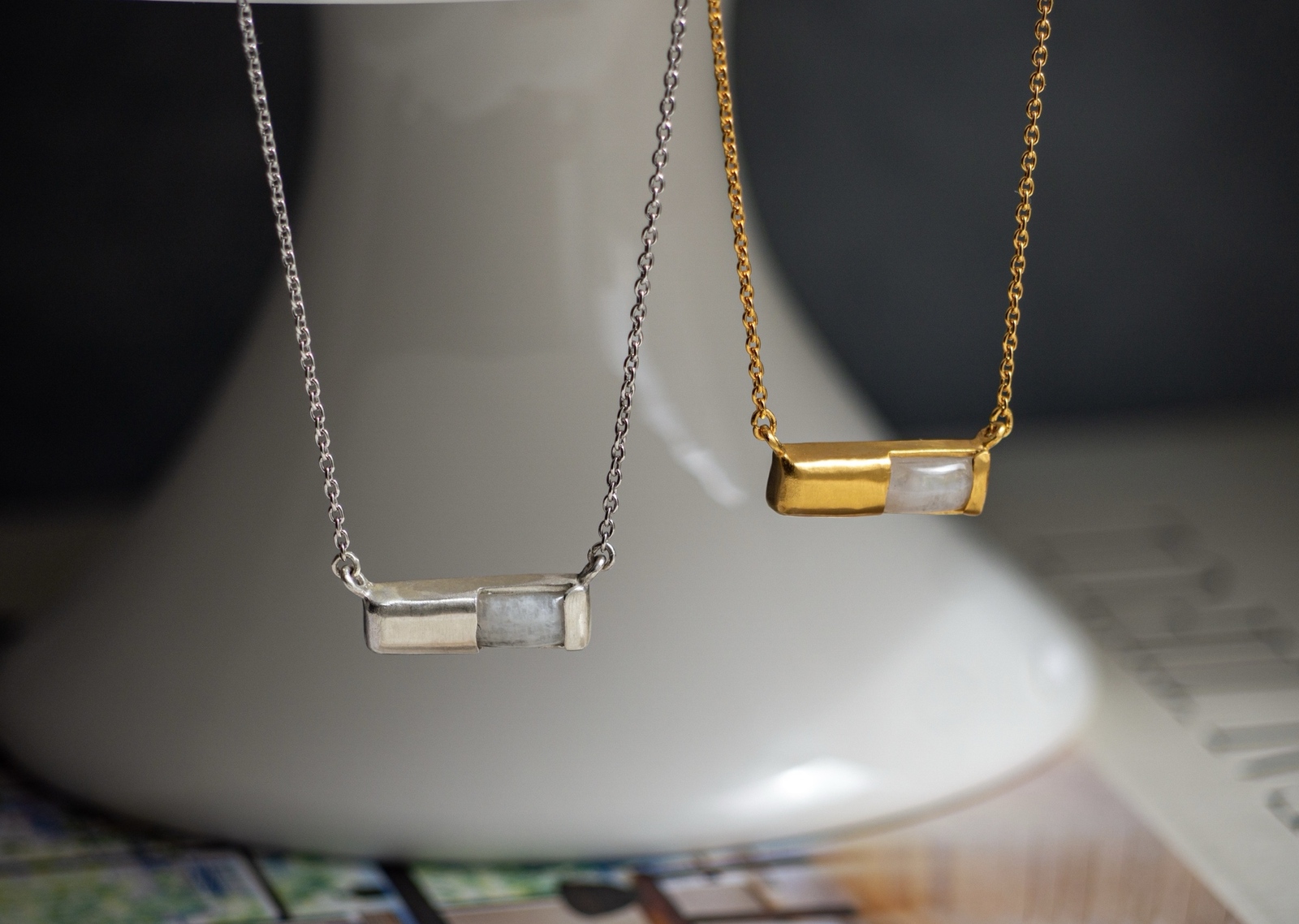 White Moon Shard necklace・ムーンストーンネックレス《送料無料》