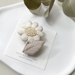 ▷23日 21:00～ 上品に咲く花のカタチ ～くすみホワイトの手刺繍ブローチ～
