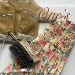 4/25 入荷　 ¥2,450 花柄ワンピースセット 22cmドール服　