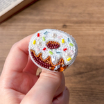 ドーナツのビーズ刺繍ブローチ(小)