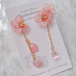 満開の桜と散る桜のピアス/イヤリング　【ディップアート ピンク】
