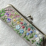 【再販×2】コットンリネンと刺繍の野の草がま口　ペンケース