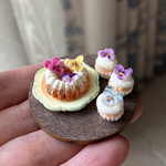 ミニチュア　エディブルフラワーケーキ