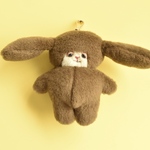 モフモフうさぎさんキーホルダー　ブラウン