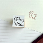 毛布とねこ | お気に入りの毛布を持ち歩く猫 ミニはんこ･スタンプ（2cm）
