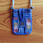 こぎん刺しのデニムリメイクスマホポシェット♬カラフルンルン【刺繍☺︎刺し子】ミニバッグ☺︎スマホショルダー⌘受注製作⌘