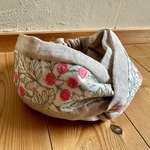 ＊　まんまるお花刺繡×リネン　クロスヘアバンド　＊
