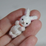 3.8cm ミニミニ ウサギちゃん (ホワイト)