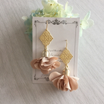 ベージュフリルタッセル🌟ピアス