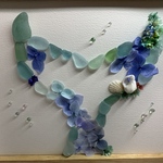 海に舞うクジラのしっぽ 〜泡と花のシーグラスアート〜