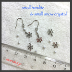 small howlite & small  snow  crystal ピアス