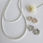 【上品にまとまる】国産貝パール120cmロングネックレス＆フープピアス/イヤリングセット 母の日 シェルパール パール 繊細 