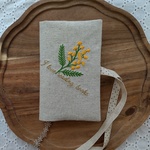 💛ミモザ刺繍ブックカバー　文庫サイズ   リボン付き