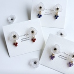 White poppyピアス/イヤリング