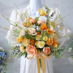 SALE セール 特価中◆華やか＊ビタミンカラーのクラッチブーケ◆アネモネ＆ユリ ウエディングブーケ 前撮り イエローブーケ 明るいイエロー＆オレンジカラー