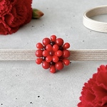 【目を惹く紅の華 帯留め】赤珊瑚 ３月誕生石 天然石 還暦祝い ギフト レッド 着物 和装 帯飾り レトロ  紅葉 七五三 クリスマス お正月