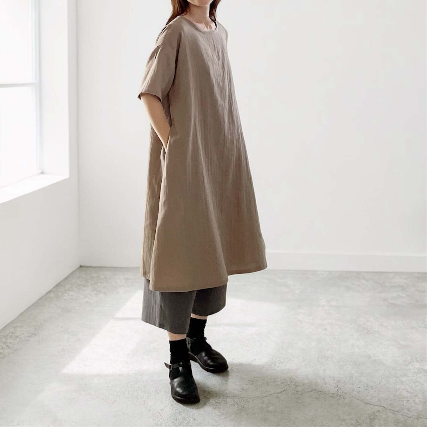 ダブルガーゼTシャツ。ネイビー。身幅・袖幅たっぷりで着やすいタイプ