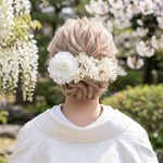 【全国送料無料】ホワイトダリアとあじさいのヘッドドレス＊ウエディング＊卒業式＊前撮り＊和婚＊ヘアアクセサリー＊水引＊ヘッドアクセサリー＊結婚式＊あじさい＊かすみ草＊ハーフアップ＊髪飾り＊白＊ 白無垢＊