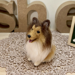 羊毛フェルトのミニミニサイズのシェルティさん