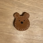 レザー　ブローチ　クマ　革